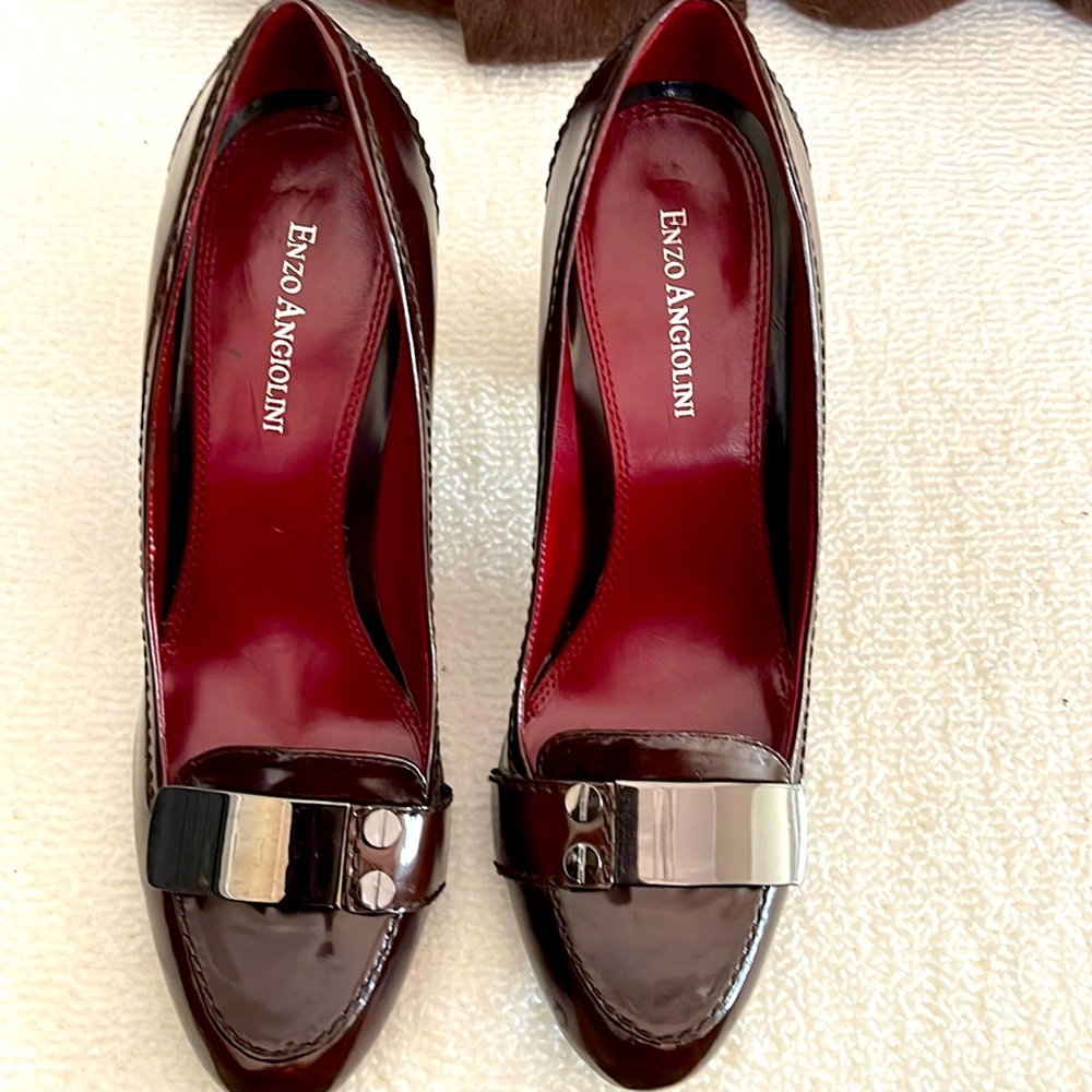 Enzo Angiolini Size 9, never worn.